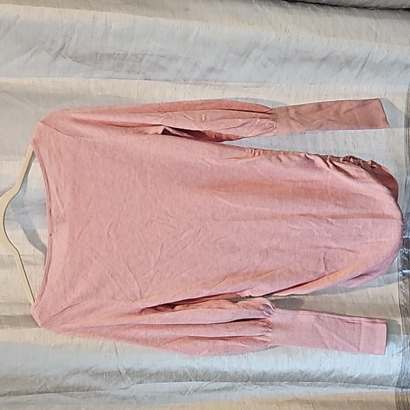 A Pea In The Pod Maternity Sweater - Picture 2 of 14